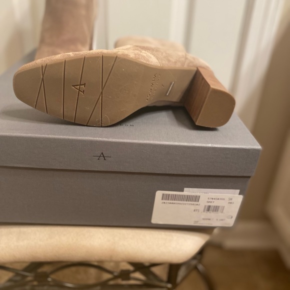Aquatalia Luissa Tan Suede Bootie New in Box - Picture 8 of 8